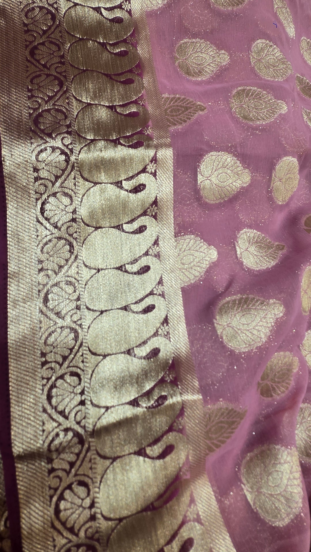 Premium Semi Chiffon Saree with Silver Buti &amp; Contrast Border