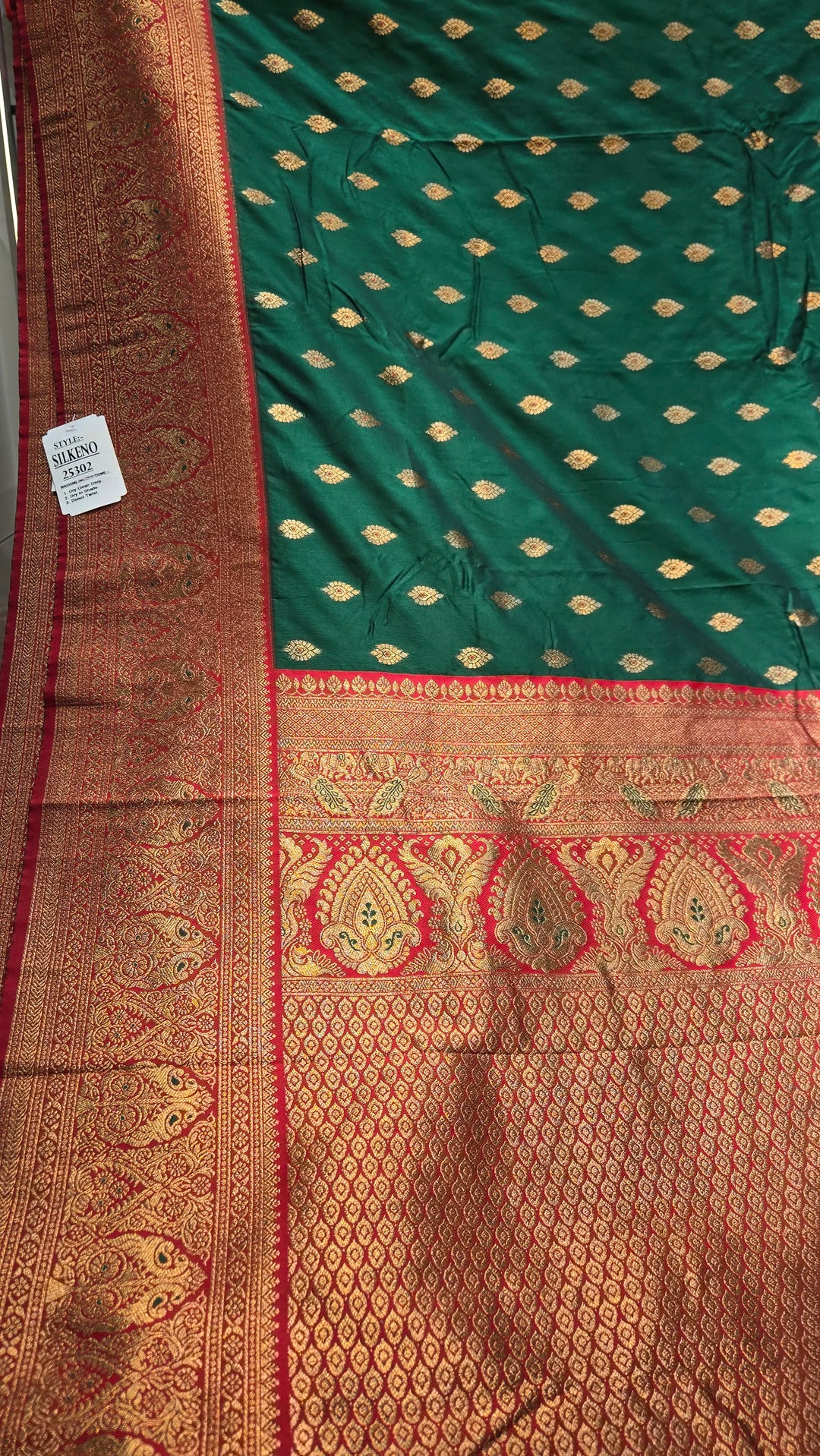 Banarasi Saree with Rich Zari Weaving